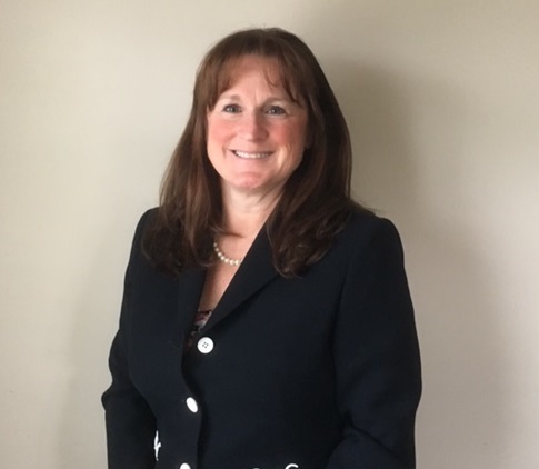 Lisa Cardinal Headshot 12_1_2025